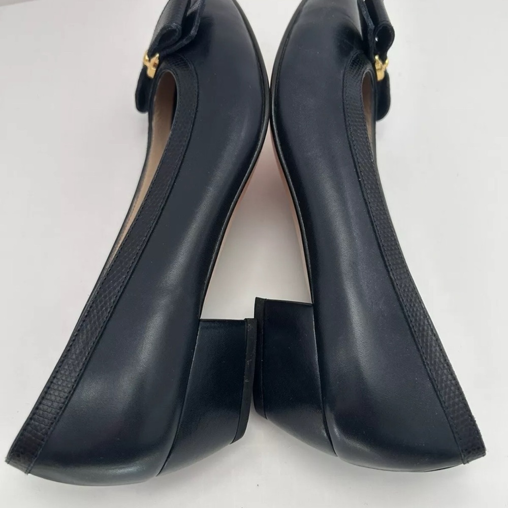 Salvatore Ferragamo Dark Navy Blue Leather Pumps Size 6 - Narrow - Picture 10 of 12